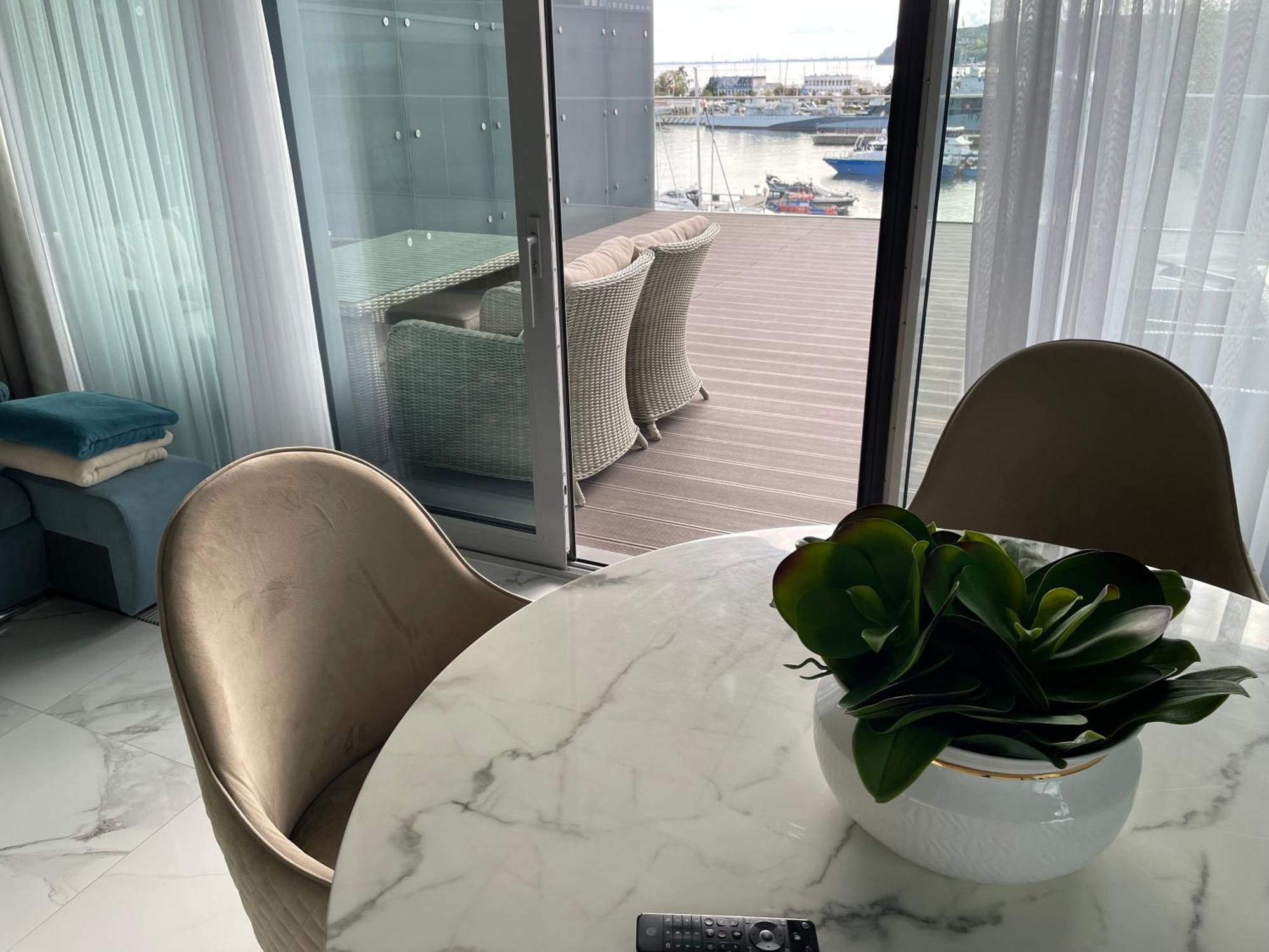 Apartament Faltom 26 Yacht Park Z Tarasem Gdynia Buitenkant foto